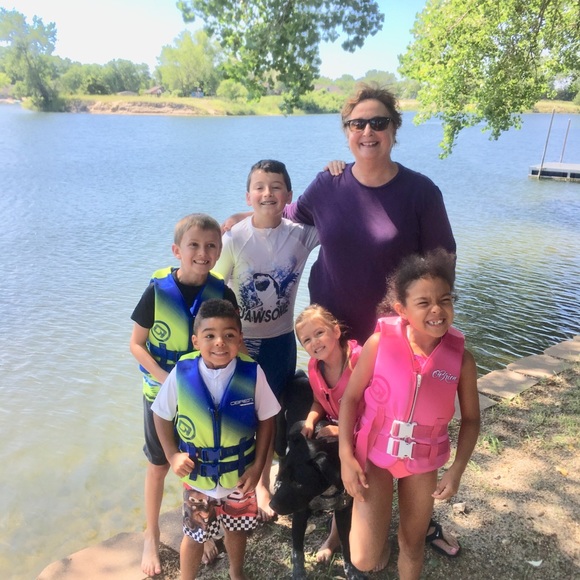 Meet your Posher, Kim - Picture 3 of 8